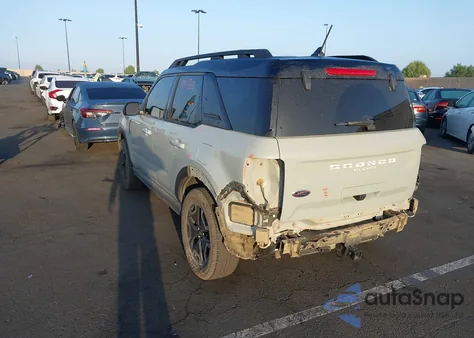 2022 Ford Bronco Sport Outer Banks z USA, uszkodzony, nr VIN 3FMCR9C64NRE14585